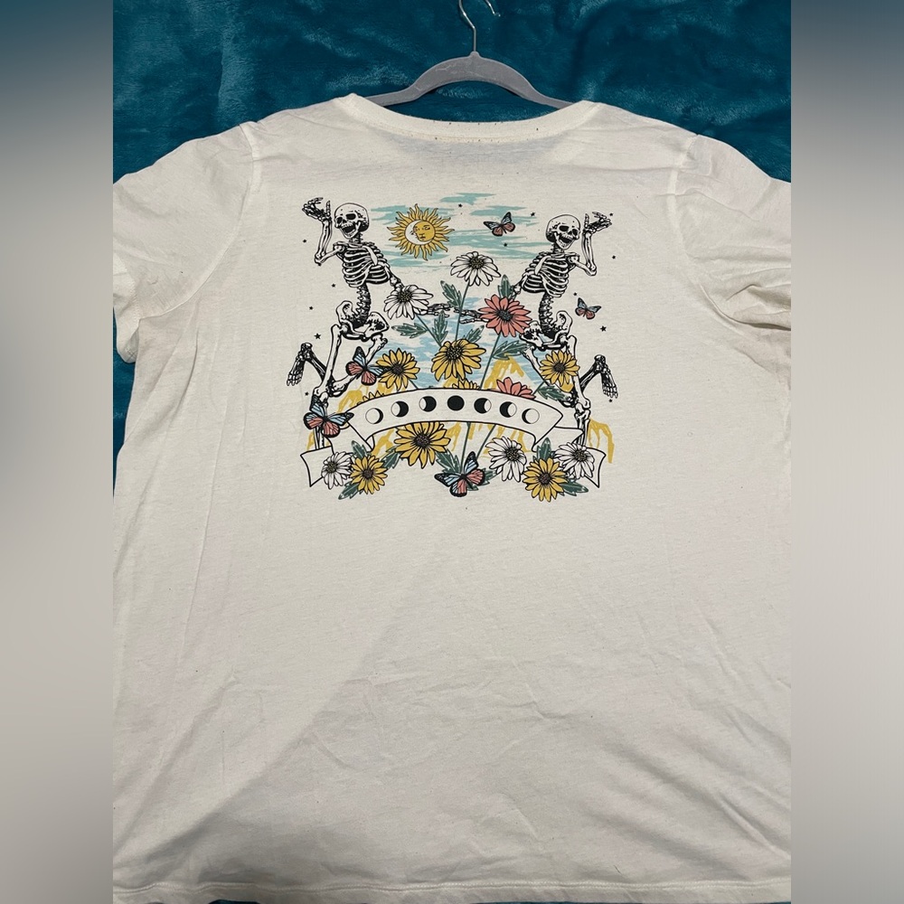 TORRID - CLASSIC FIT TEE